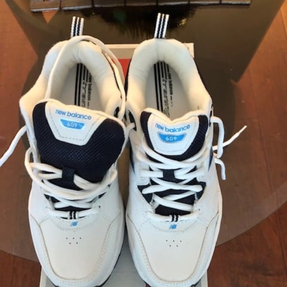 Brand New Women's New Balance 609 Athletic Shoes